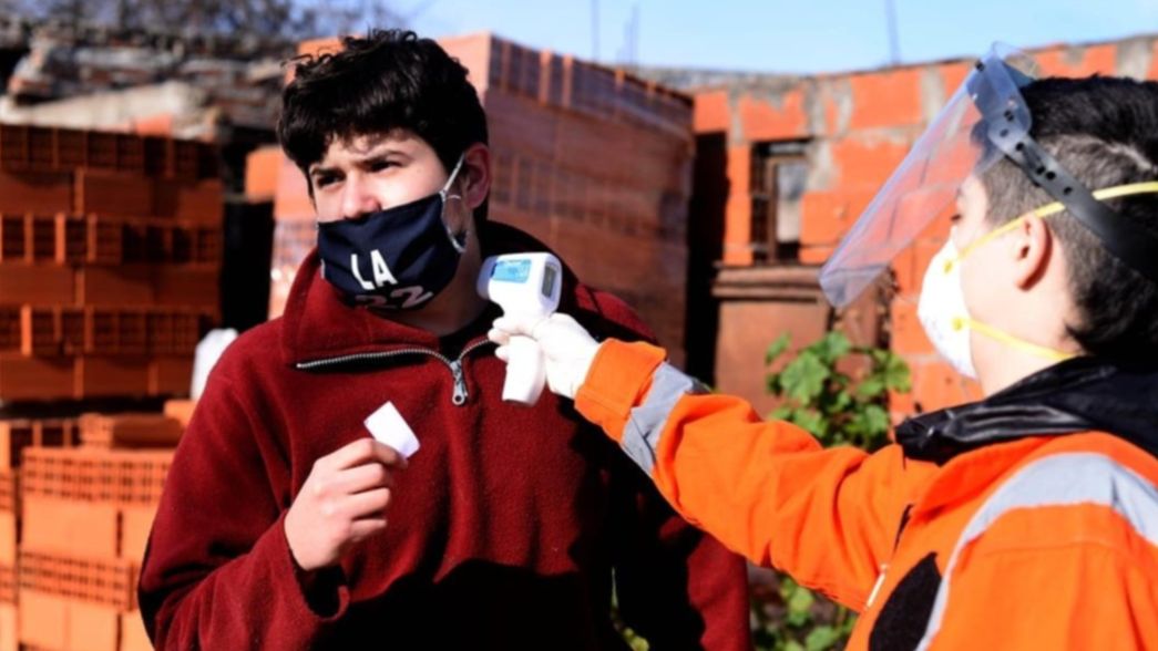 Continúan los operativos anti coronavirus en los barrios de La Plata