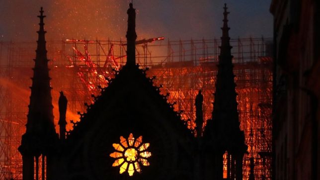 ¿cual es la principal hipotesis sobre el incendio en la catedral de notre dame?