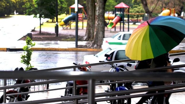 el jueves amanecio lluvioso, pero terminara con sol y viento en la plata