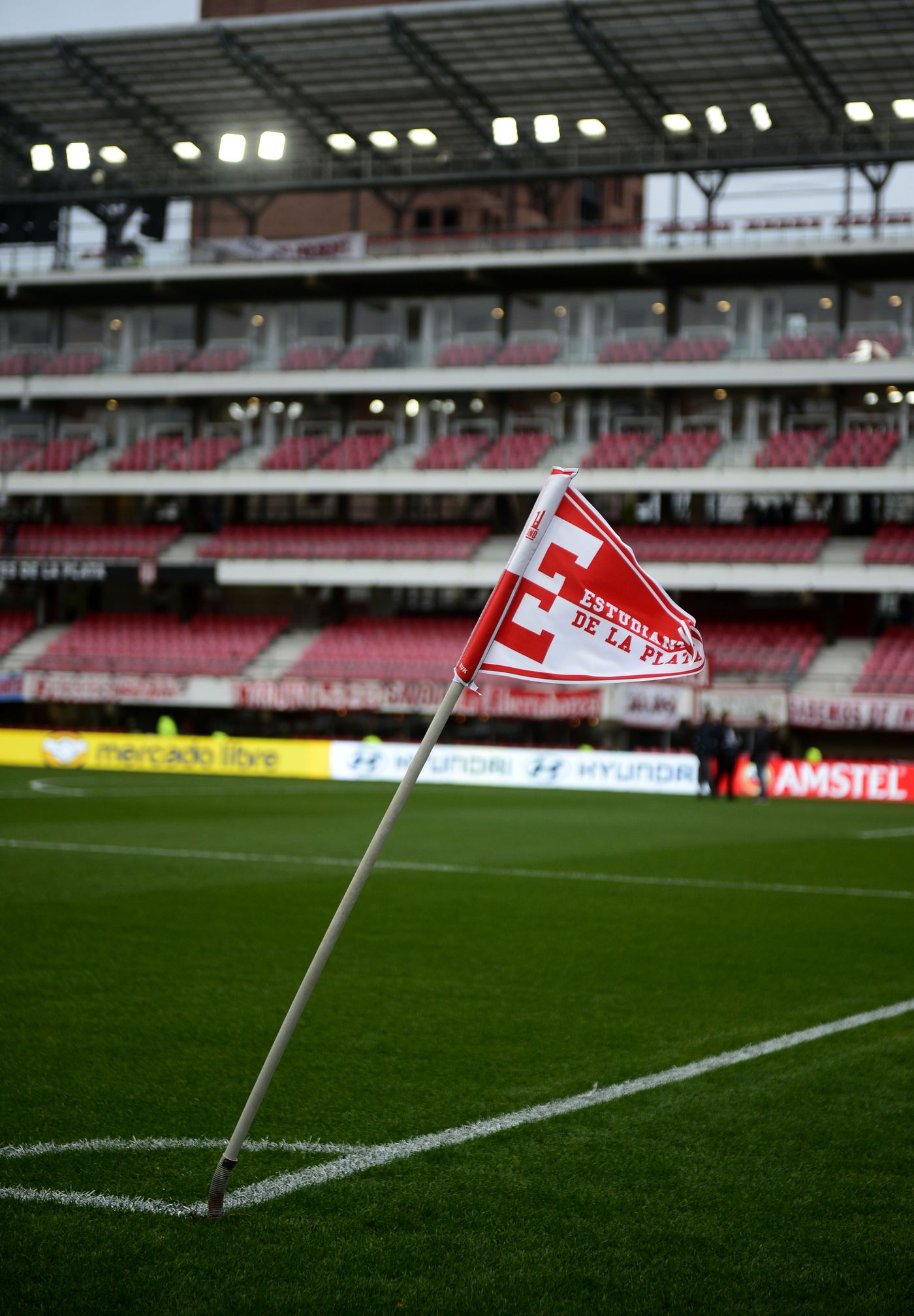 Estudiantes Cerro Porteño Banderín Estadio UNO