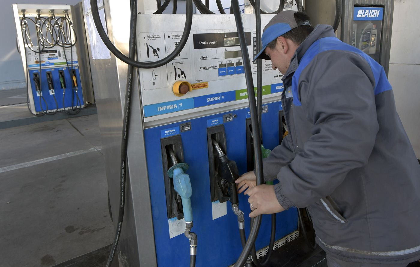 Desde este martes, las estaciones de servicio tendrán un incremento del 3,5% en el precio de la nafta