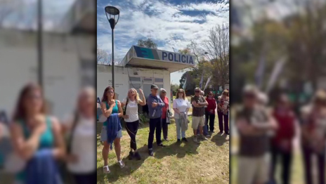 Vecinos de Savoia protestaron en City Bell para reclamar mayor seguridad tras una seguidilla de robos