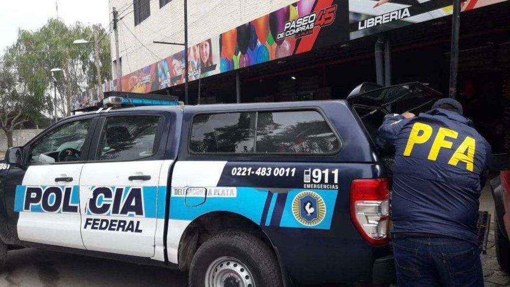 Secuestraron mercadería en un paseo de compras de San Carlos