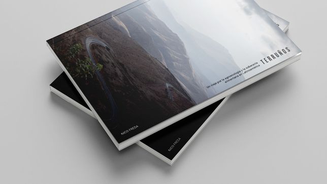0221.com.ar | Free_Book_Mockup_otra.jpg