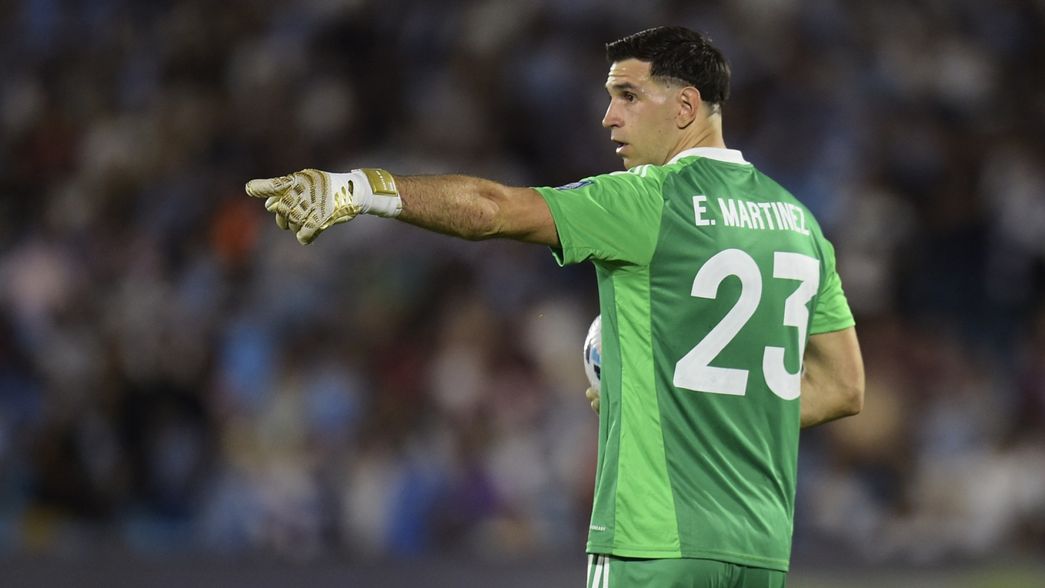 El Dibu Martínez estuvo en La Plata por un particular motivo