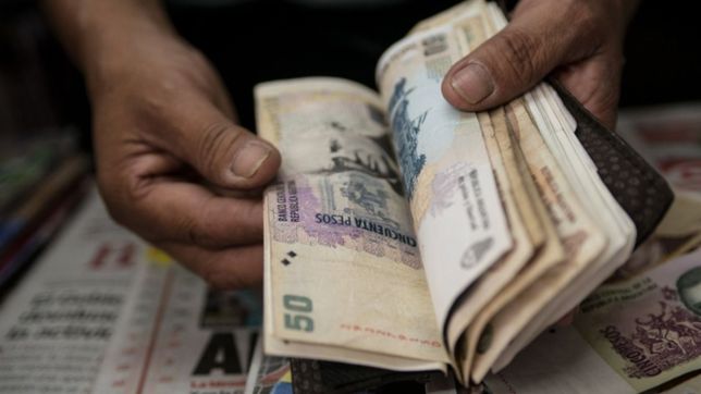 en mercado libre venden billetes de $50 a $50.000: ¿cuales son y por que?