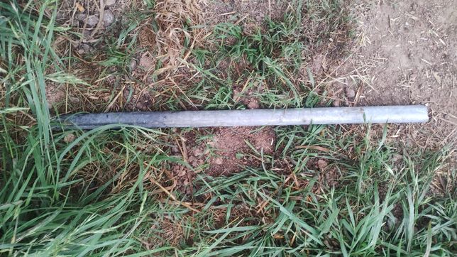 destrozo la casa de su ex con el cano de una pileta y amenazo con matarla