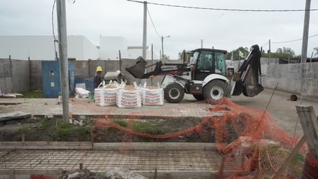 Avanza una obra hidráulica en Melchor Romero para evitar anegamientos por lluvias Avanza una obra hidráulica en Melchor Romero para evitar anegamientos por lluvias