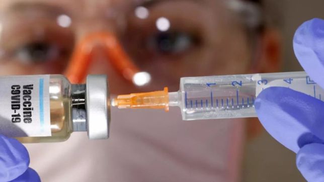 las diferencias entre la vacuna de rusia y la de oxford que se producira en argentina