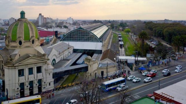 inauguran la renovada estacion de trenes de la plata con la presencia de alberto fernandez