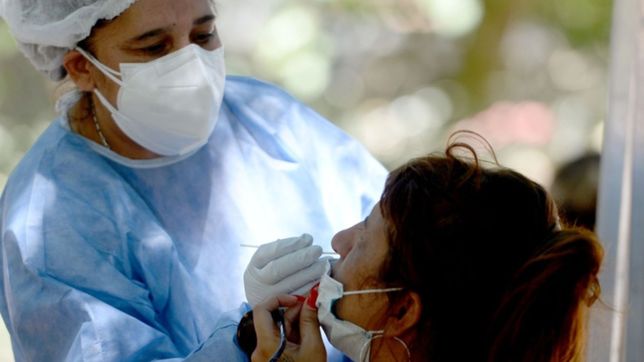 con 27.252 casos y 218 muertes, continua en descenso la tercera ola del covid en argentina