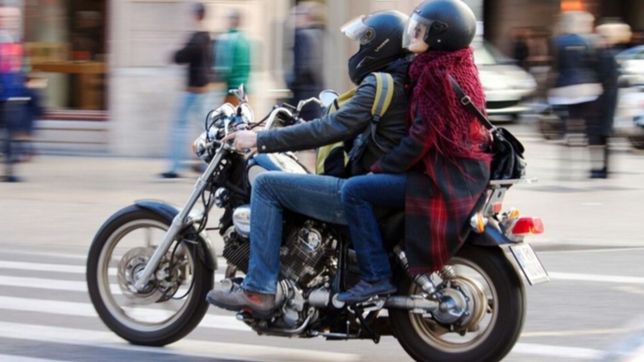 promulgaron la ley antimochorros y los municipios deberan limitar zonas para circular en la plata