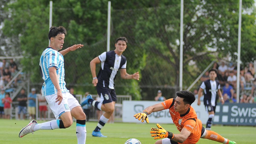 La Reserva de Gimnasia perdió con Racing y puso en peligro el liderazgo