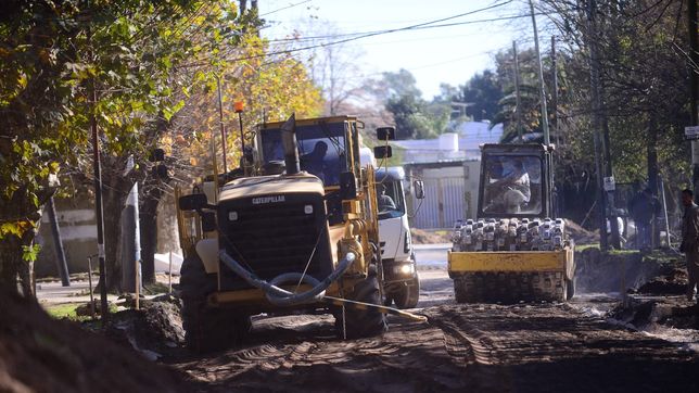 comenzaron los trabajos de mejorado de asfalto e iluminacion en arana