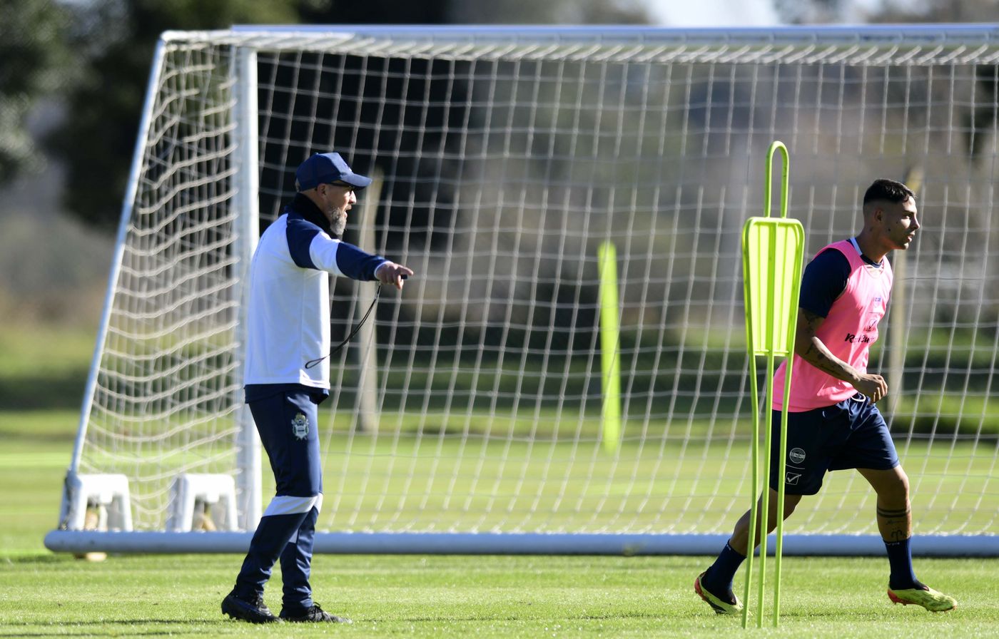Entrenamiento Gimnasia Orfila Mammini.jpg