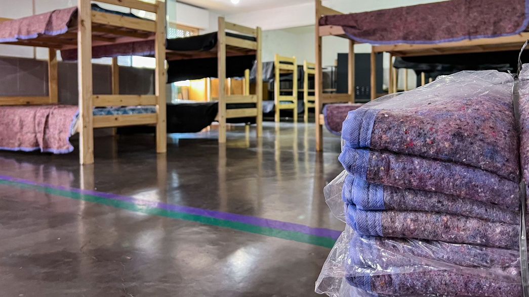 Lanzan un operativo de prevención y habilitan 5  centros de evacuados en La Plata