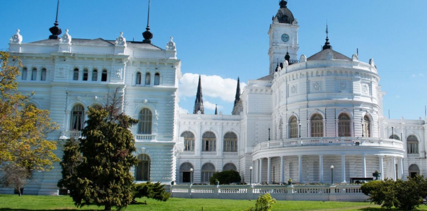 1531260319789.jpg?scaleX=1&ow=1500&oh=926&x=8&y=148&width=1487&height=744&rotate=0&scaleY=1&&cw=1920&ch=950