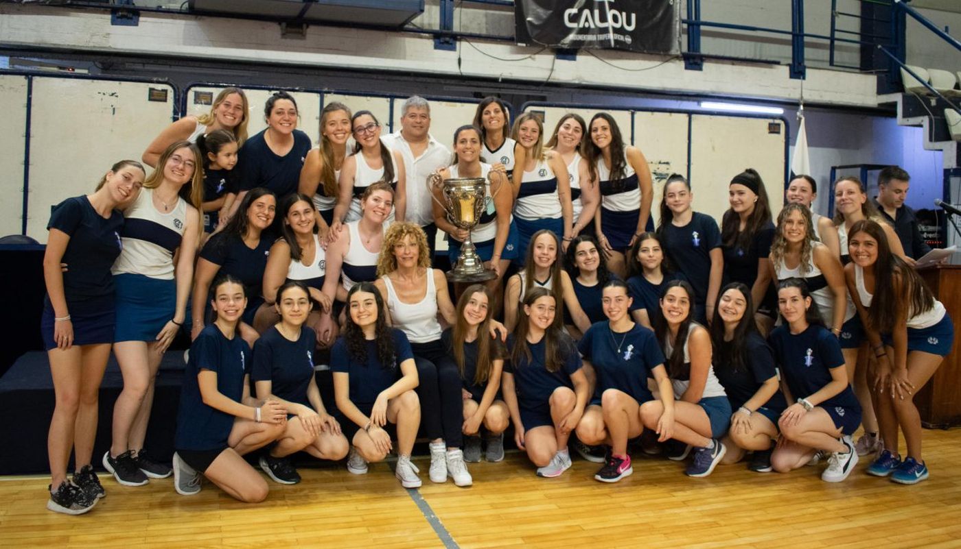 Gimnasia voley 1.jpg