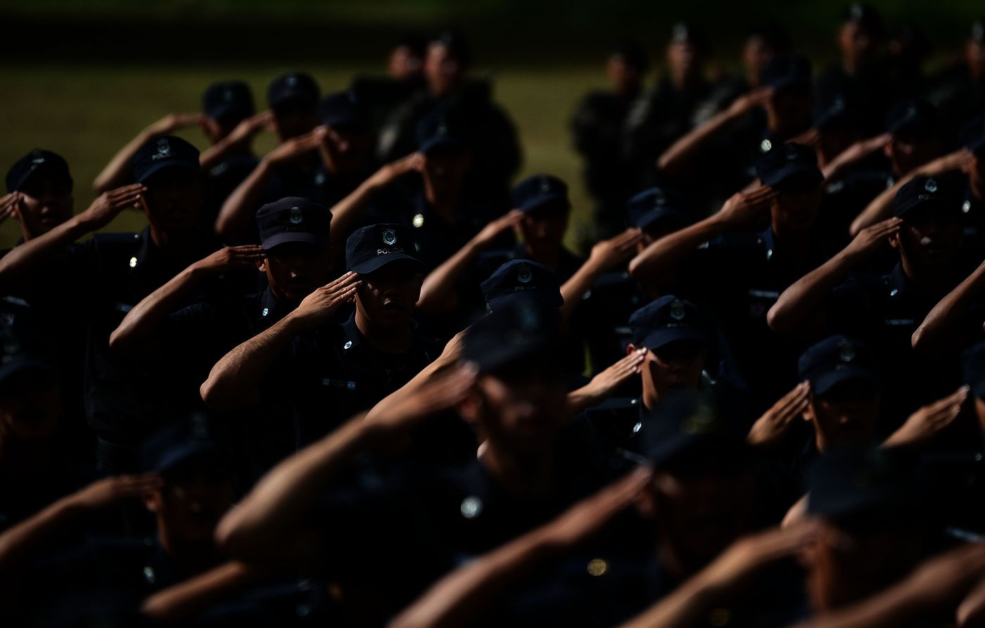 Policías genérico (2).JPG