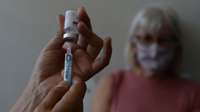 analizan la aplicacion de una cuarta vacuna contra el covid-19