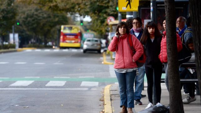 nubes, viento y mucho frio: asi seguira el clima en la plata