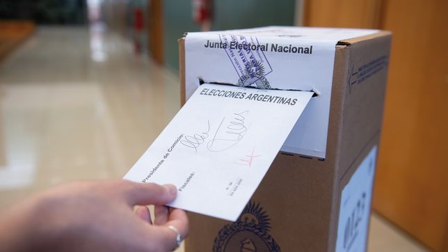 ¿cuantos votos sacaron en la plata las fuerzas que compitieron en las ultimas elecciones?