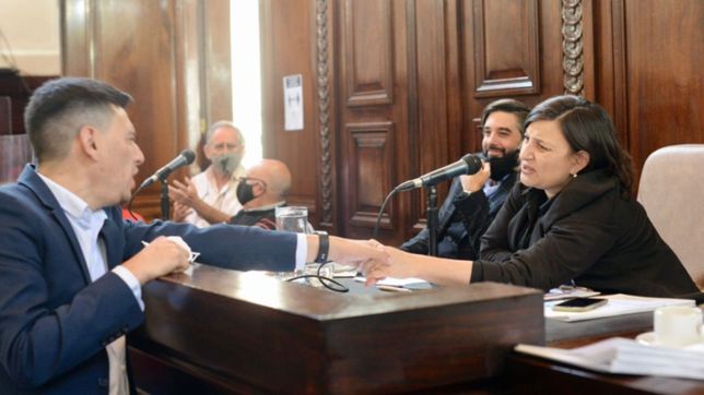 video: concejales a los gritos en medio del debate por los adoquines