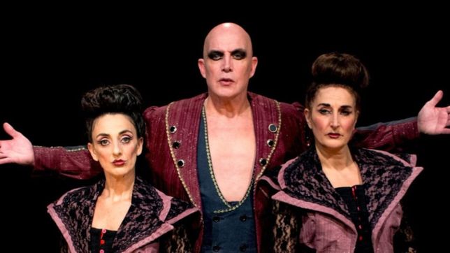 el teatro independiente y la crisis llegan a la plata de la mano de rojos globos rojos