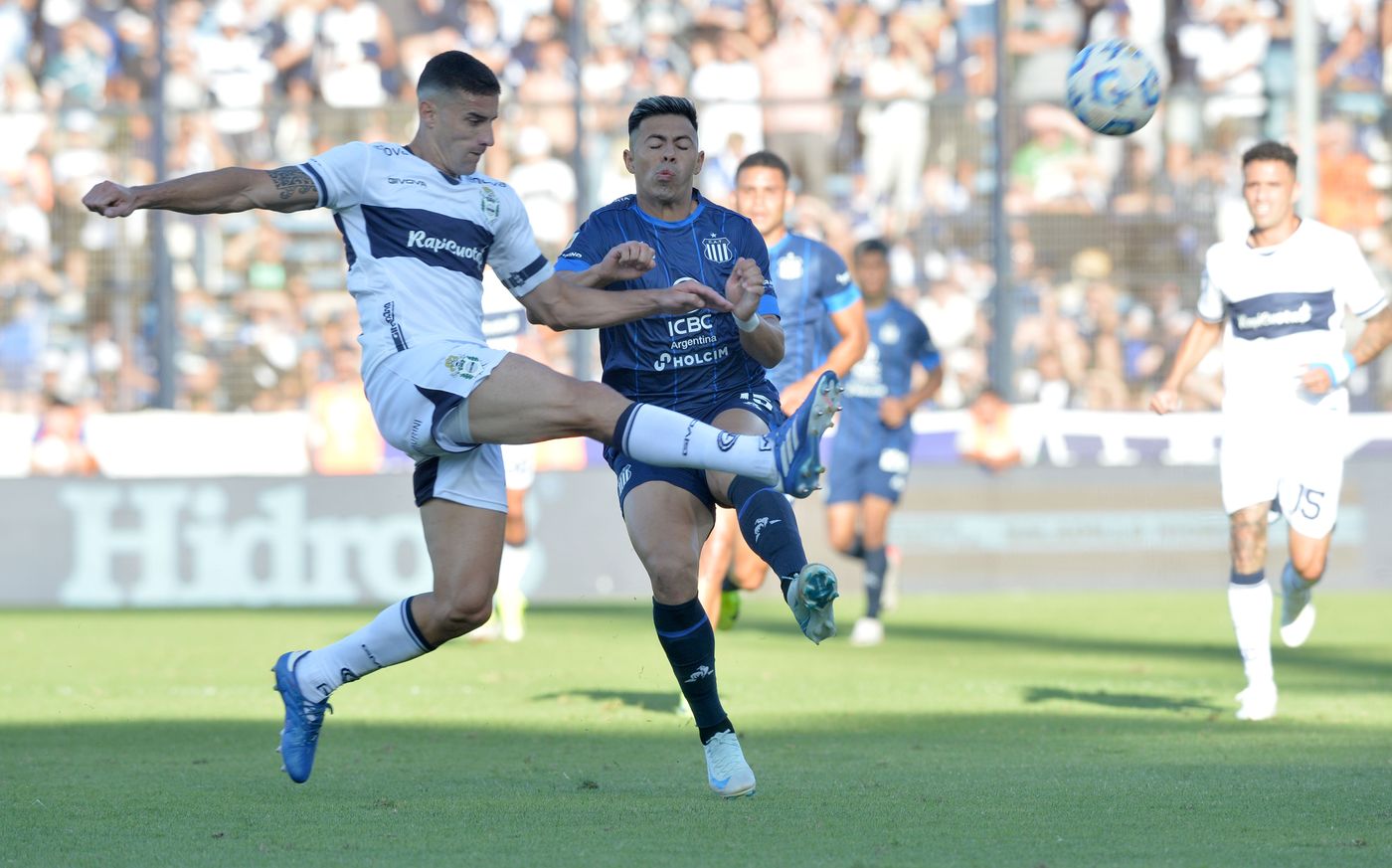 Gimnasia Talleres Morales.JPG