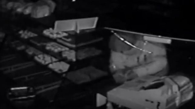 video: robo en una panaderia ubicada a metros de una comisaria de la plata y escapo