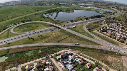 Anuncian cortes de tránsito en una de las bajadas de la Autopista