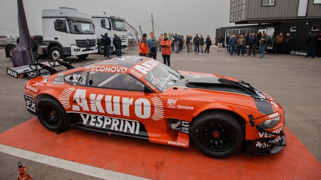 simone mobilitas realizo un exclusivo track day en el autodromo juan manuel fangio