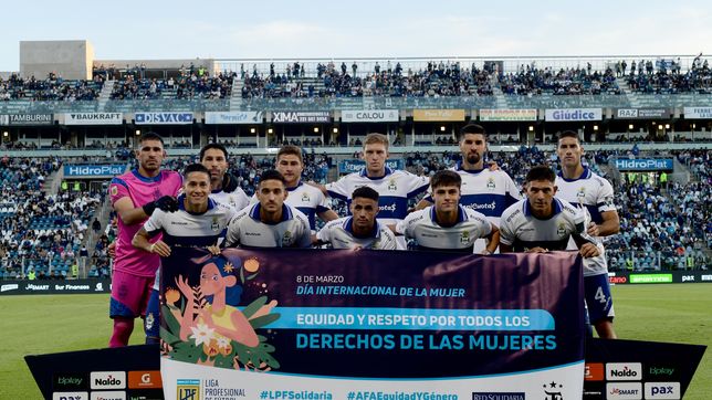 0221.com.ar | Gimnasia Riestra Formación.jpg