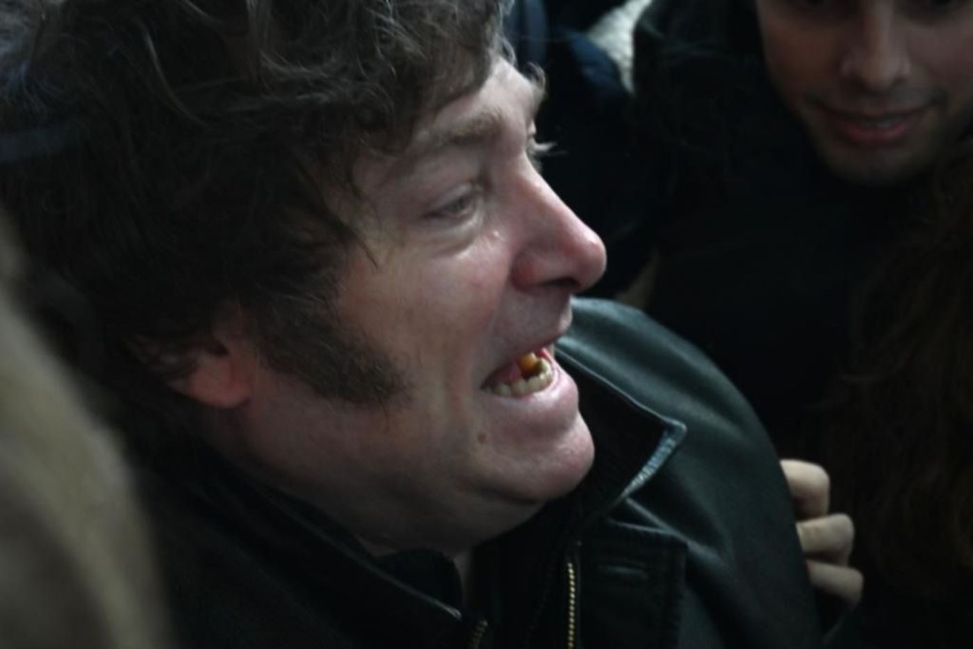 Javier Milei Carolina Piparo Leandro Guma en calle 12 La Plata
