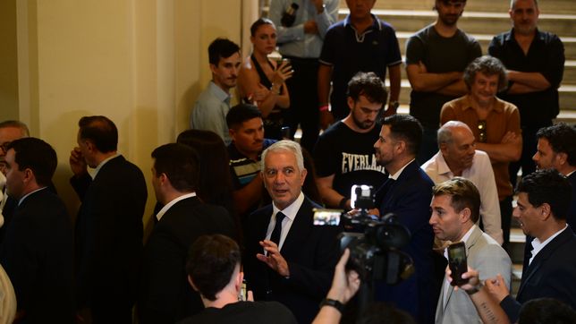 todas las fotos de la apertura de sesiones que encabeza julio alak en el concejo deliberante