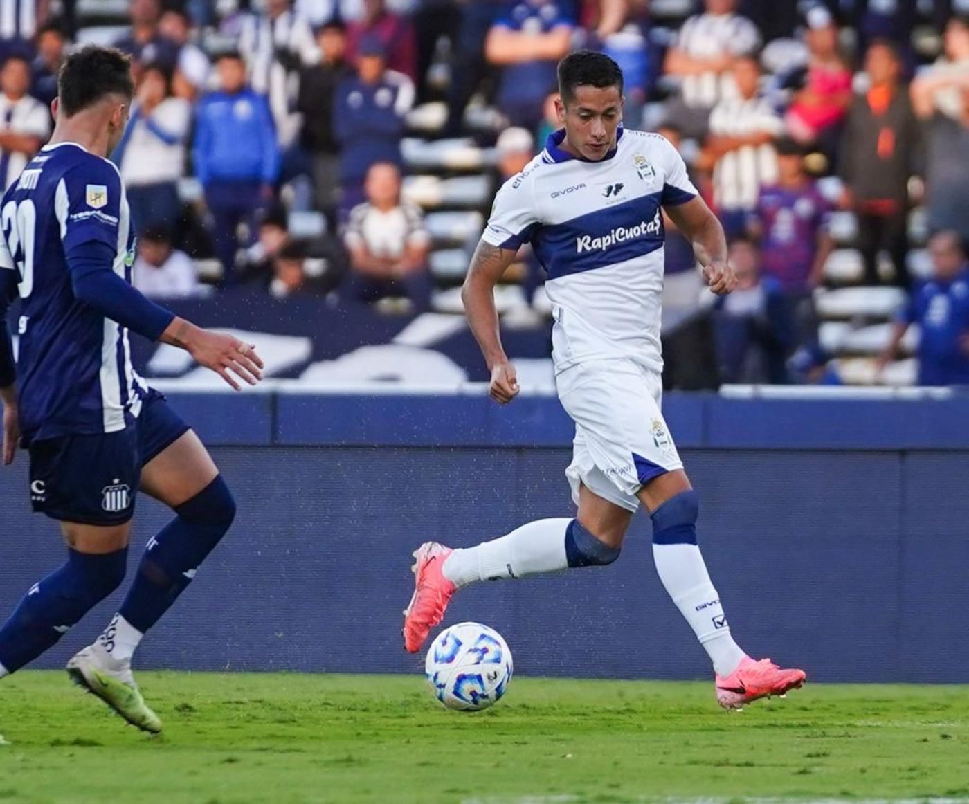 Gimnasia perdió ante Talleres la última vez que lo dirigió Andrés Gariano