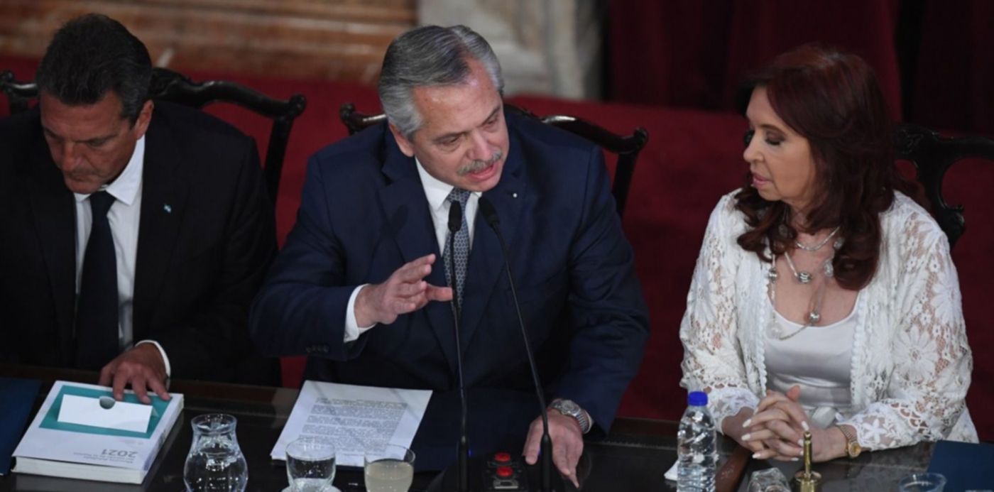 Alberto Fernández en la Asamblea Legislativa