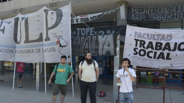 la fulp renovo autoridades tras un extenso debate en la facultad de trabajo social