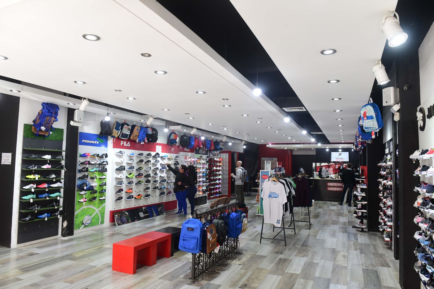 Tienda Sportif de La Plata sigue de liquidacion con precios congelados 25 de descuento y hasta 6 cuotas