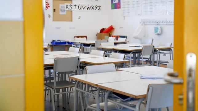 aunque un gremio levanto el paro, varias escuelas siguen sin clases en la plata