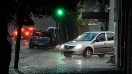 la ciclogenesis llego a la plata y el fin de semana arranco con lluvias y rafagas de viento la ciclogenesis llego a la plata y el fin de semana arranco con lluvias y rafagas de viento