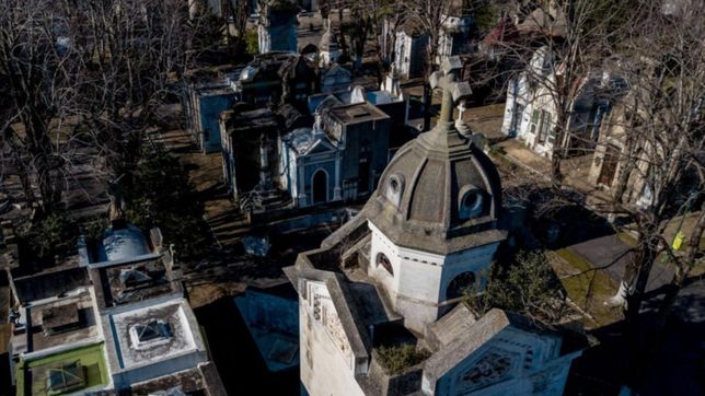 pese a una retencion de tareas, ratifican que el cementerio funciona con normalidad