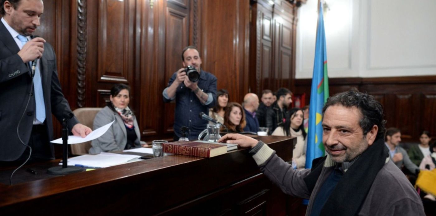 Concejo deliberante-0011 (3) - federico bach concejal