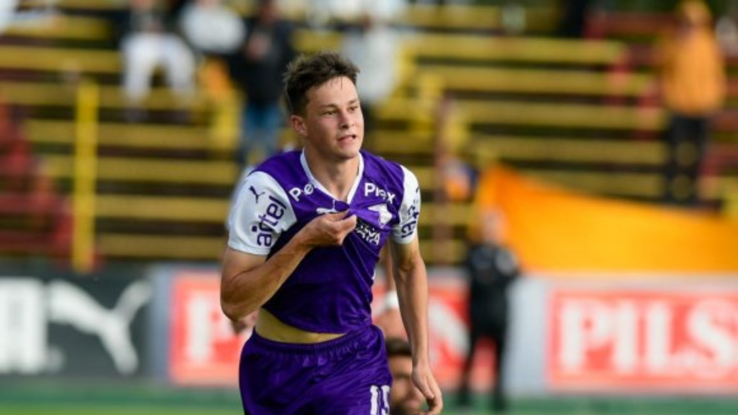 Abaldo se sumó a los entrenamientos en Defensor Sporting mientras cierra la salida de Gimnasia