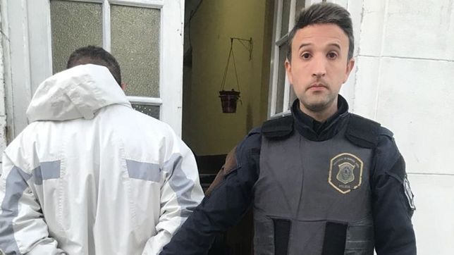 asalto una heladeria centrica, escapo a pie y lo atraparon a pocas cuadras del lugar