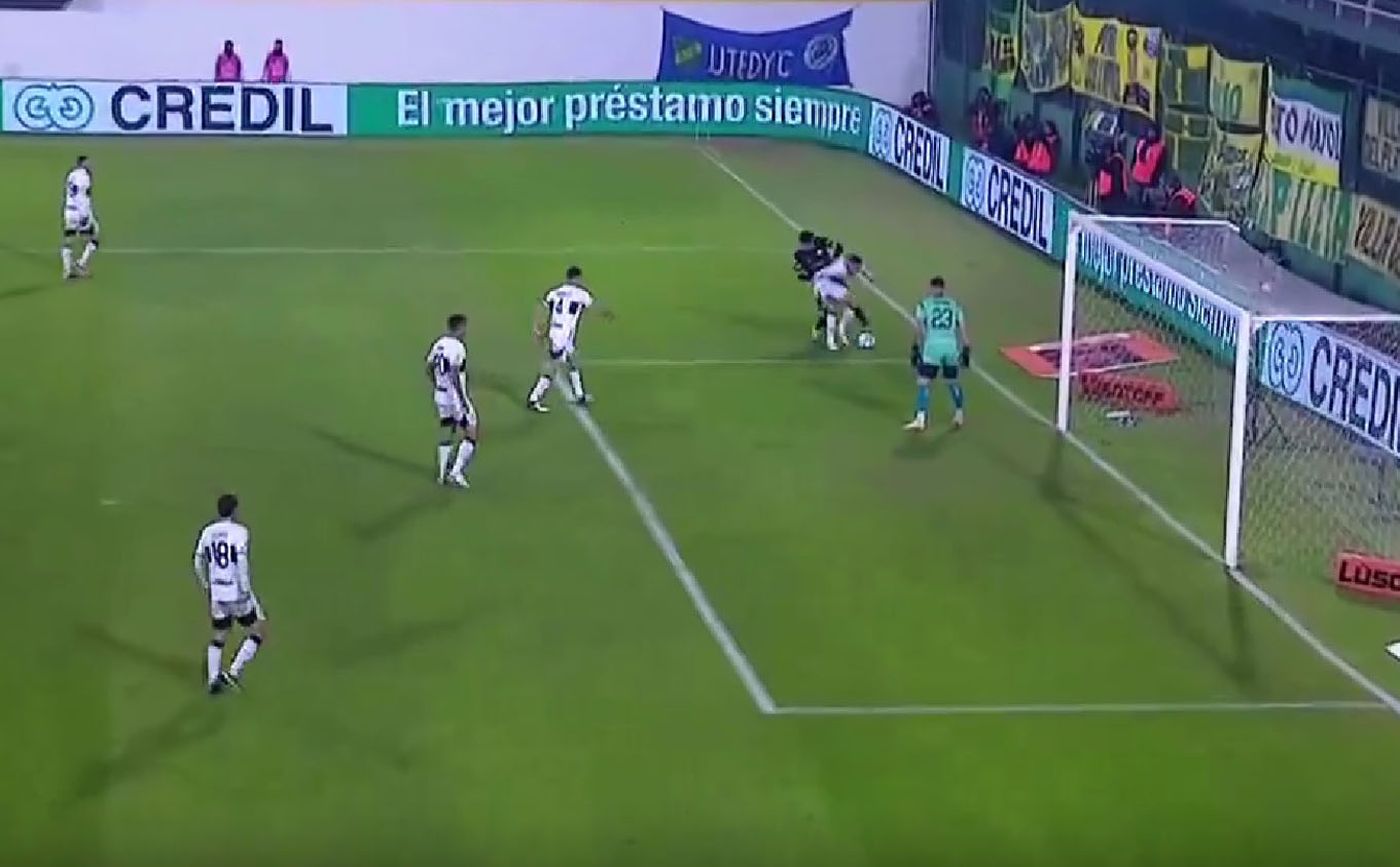 Gimansia error ene l gol.jpg