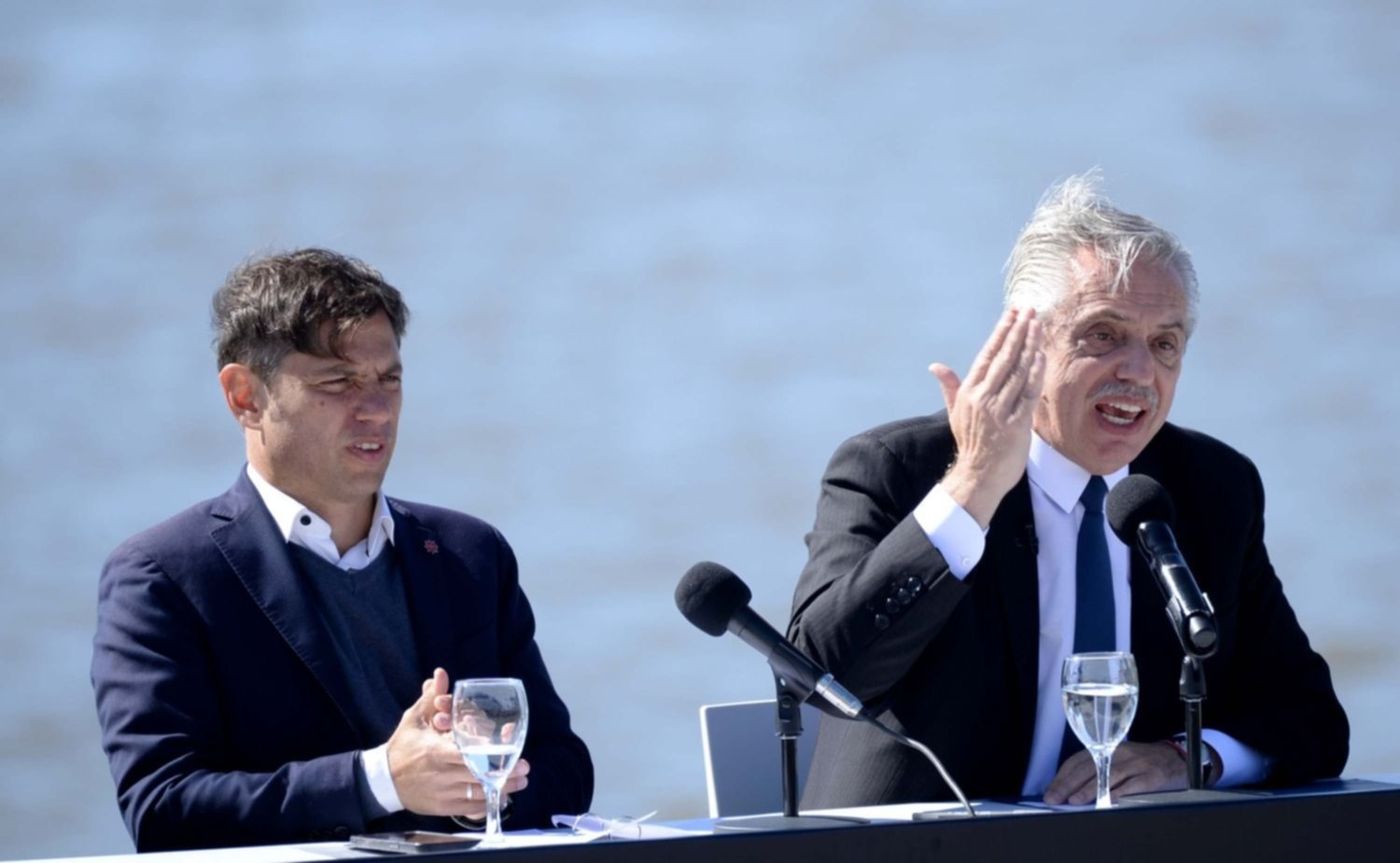 Alberto Fernández y Axel Kicillof en la licitación del Canal Magdalena