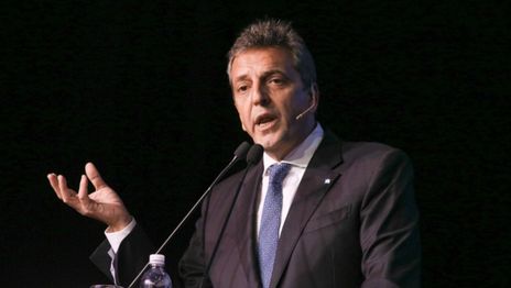 Massa anunció medidas para asistir a profesionales, monotributistas, autónomos y PyMEs