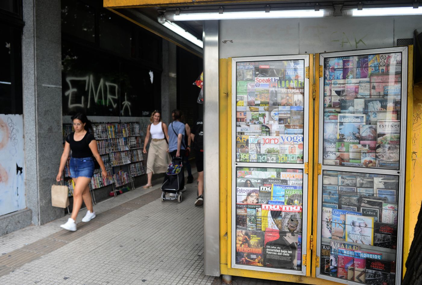 Kioscos de diarios y revistas (5).jpg