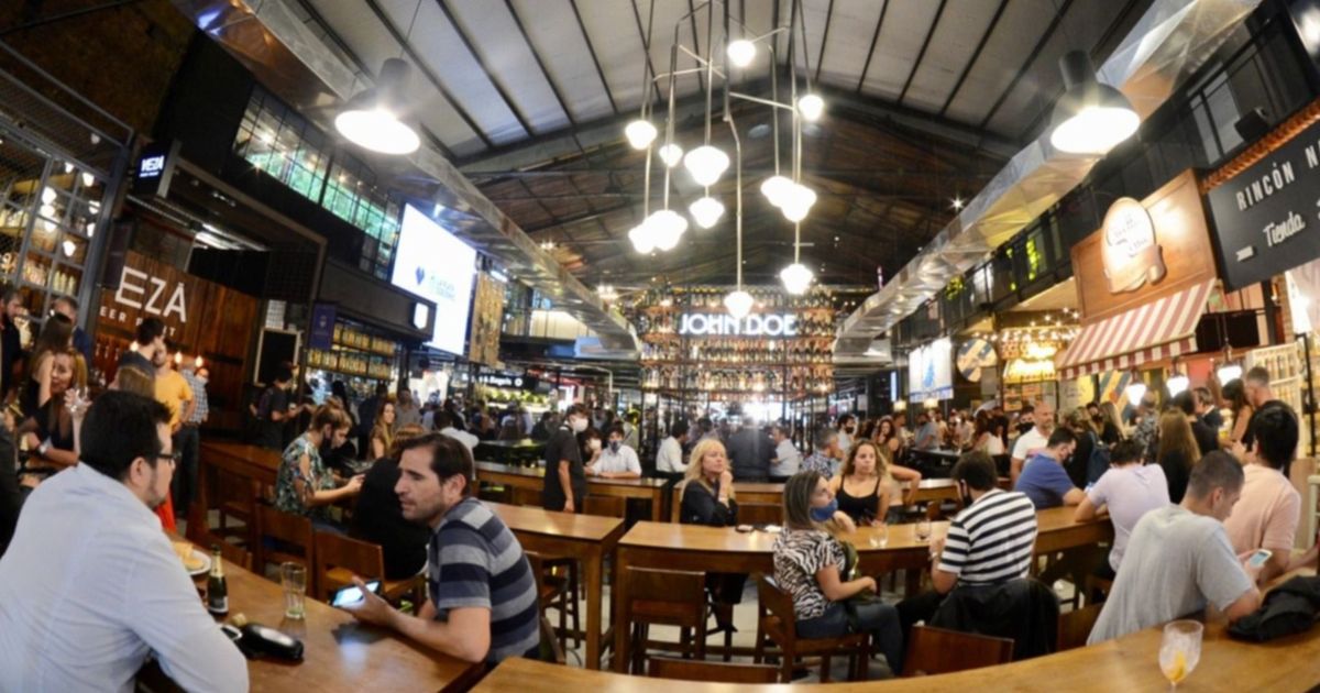 Baxar cumple dos años en La Plata y lo festeja regalando un viaje a ...